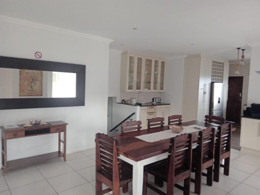 5 Bedroom Property for Sale in Paradise Beach Eastern Cape